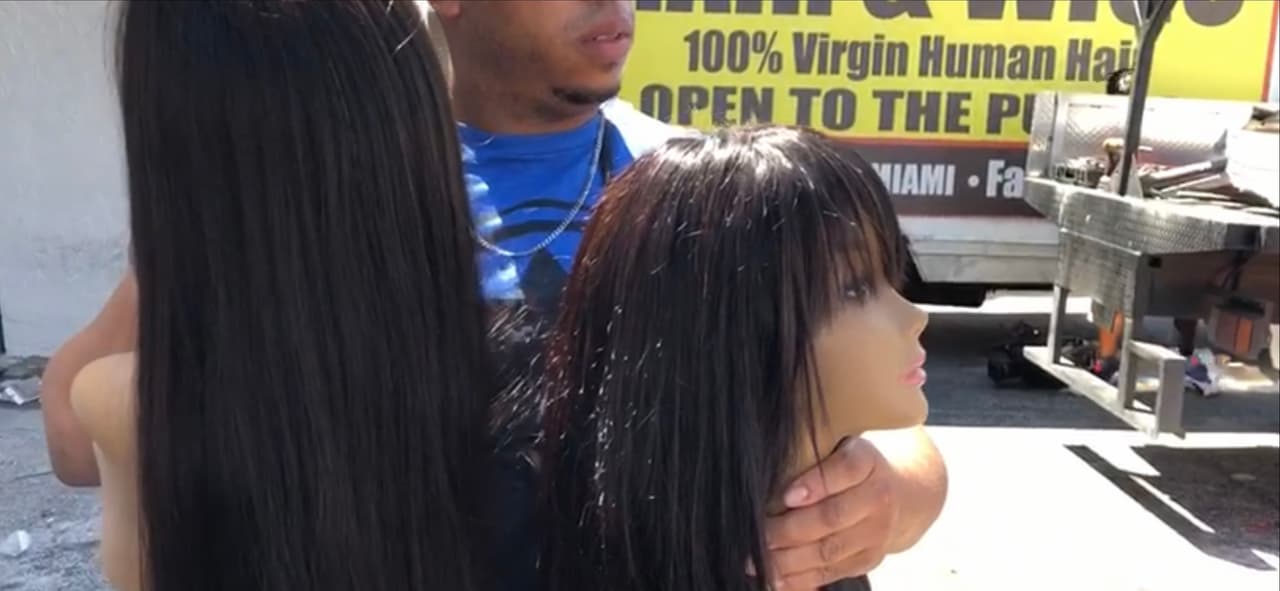 Tres sospechosos entraron de manera violenta al establecimiento ubicado en Miami Gardes, cerca de las 2:30 am del martes.