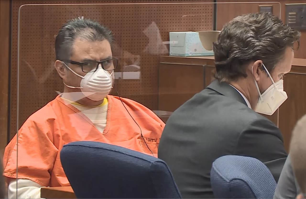 Ropa interior, textos y un iPhone con pornografía infantil: la evidencia física en el caso de La Luz del Mundo