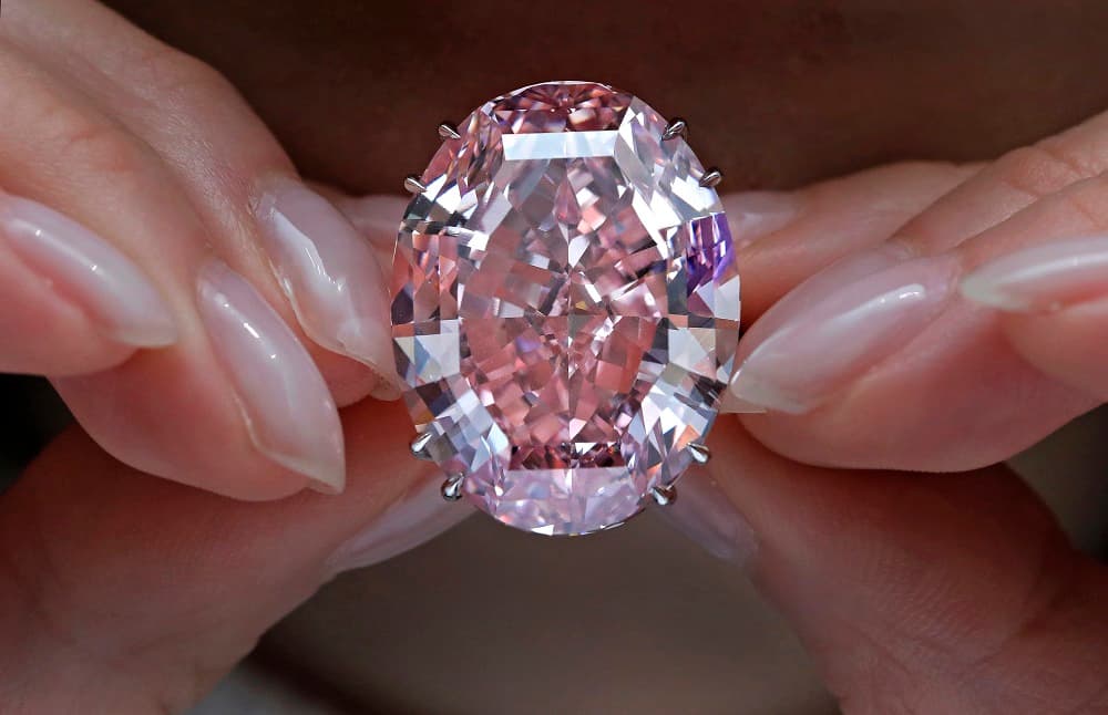 La piedra preciosa más cara de la historia: un diamante rosa