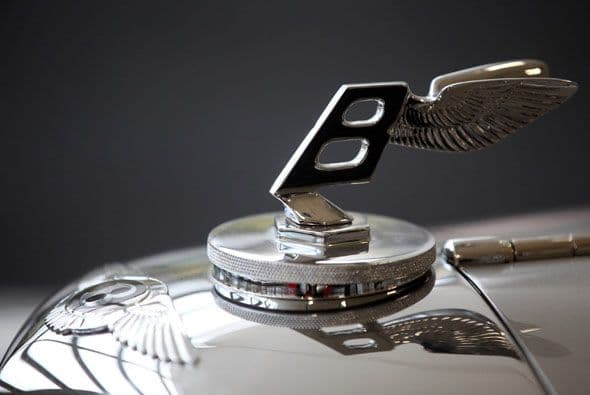Los lujosos modelos de Bentley también estarán presentes en la subasta.