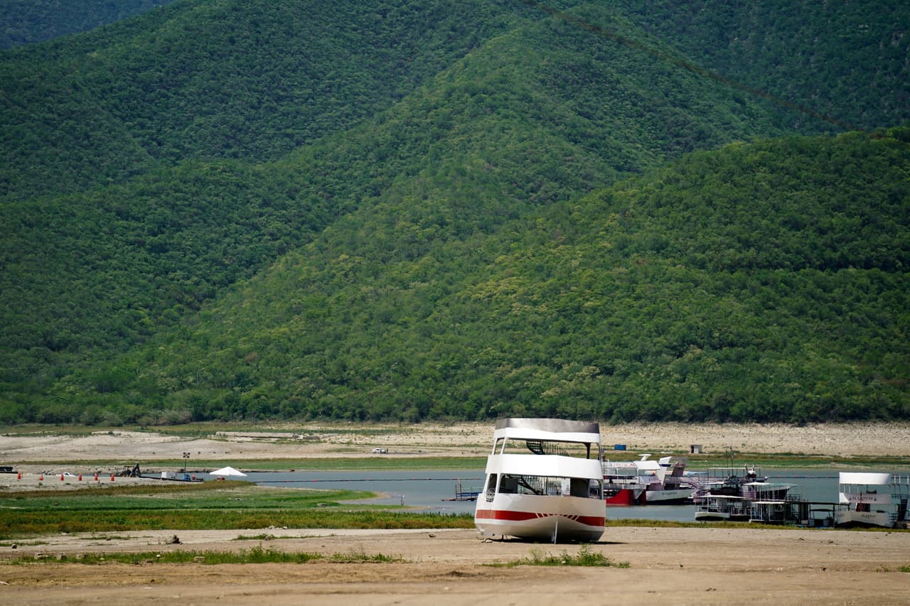 Juan Ignacio Barragán, funcionario local, señaló que para que Monterrey no tenga problemas de agua, sus presas deberían tener un abastecimiento de un 60%, muy por encima de la situación actual.