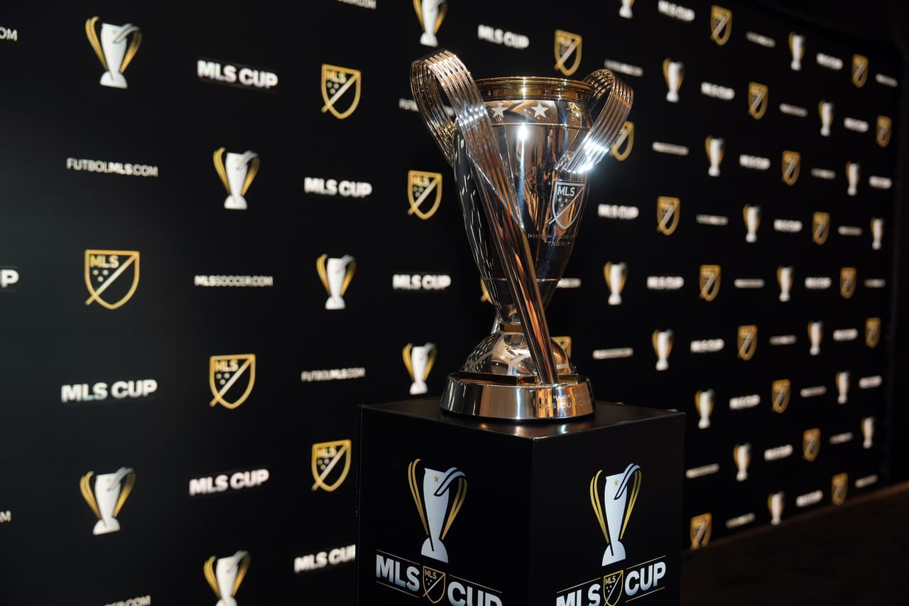 El Trofeo Philip F. Anschutz está desde hace un par de días en el sur de California.
<br>