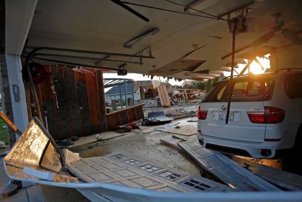 Al menos una docena de personas habrían resultado heridas, aunque no se reportaron muertos.