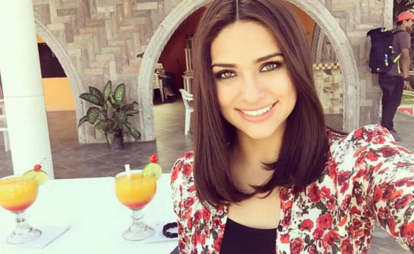 Tiene una sonrisa encantadora.