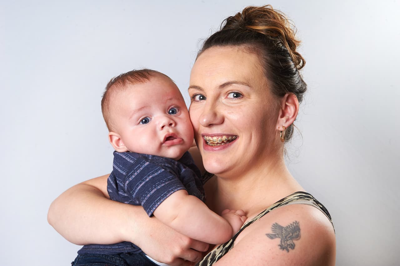 Ellos viven en Chingford, East London.