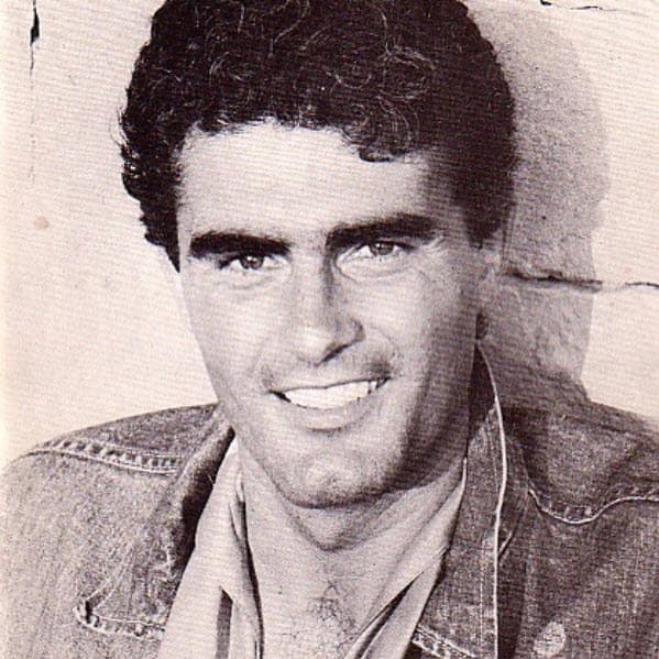 En 1990 se mudó a México para introducirse en el mundo del modelaje, pronto se convirtió en la imagen de importantes marcas.