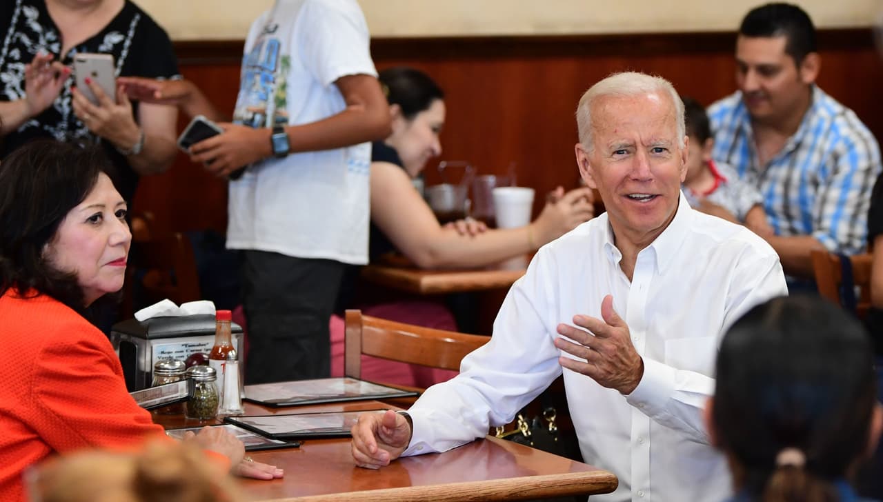 Hilda Solis recuerda en la Convención Demócrata que Biden y Harris ya ayudaron a rescatar una vez la economía de EEUU