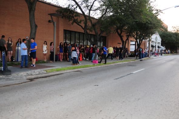 ¡Que Osmel se agarre lo que se tenga que agarrar! Las bellas en Houston nos dejaron boquiabiertos y cuidado, que aquí pudiera estar la próxima reina.