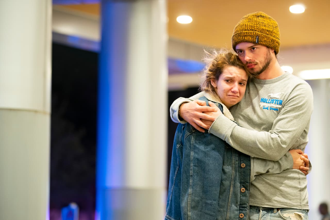 El oficial Adams entró en la academia policial en el 2012 y trabajaba para el condado San Jacinto. El día del tiroteo estaba fuera de servicio haciendo un trabajo extra.