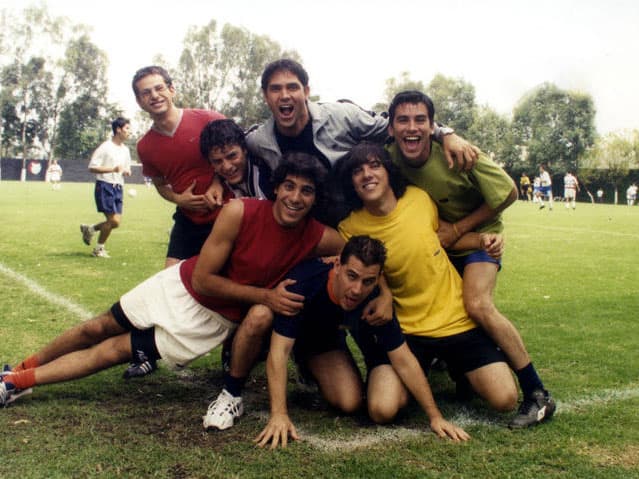 Aquí conocimos a unos guapos mellizos, Diego y Óscar, quienes en realidad se llaman 
<b>Cristian</b> y 
<b>Luciano Seri</b>.