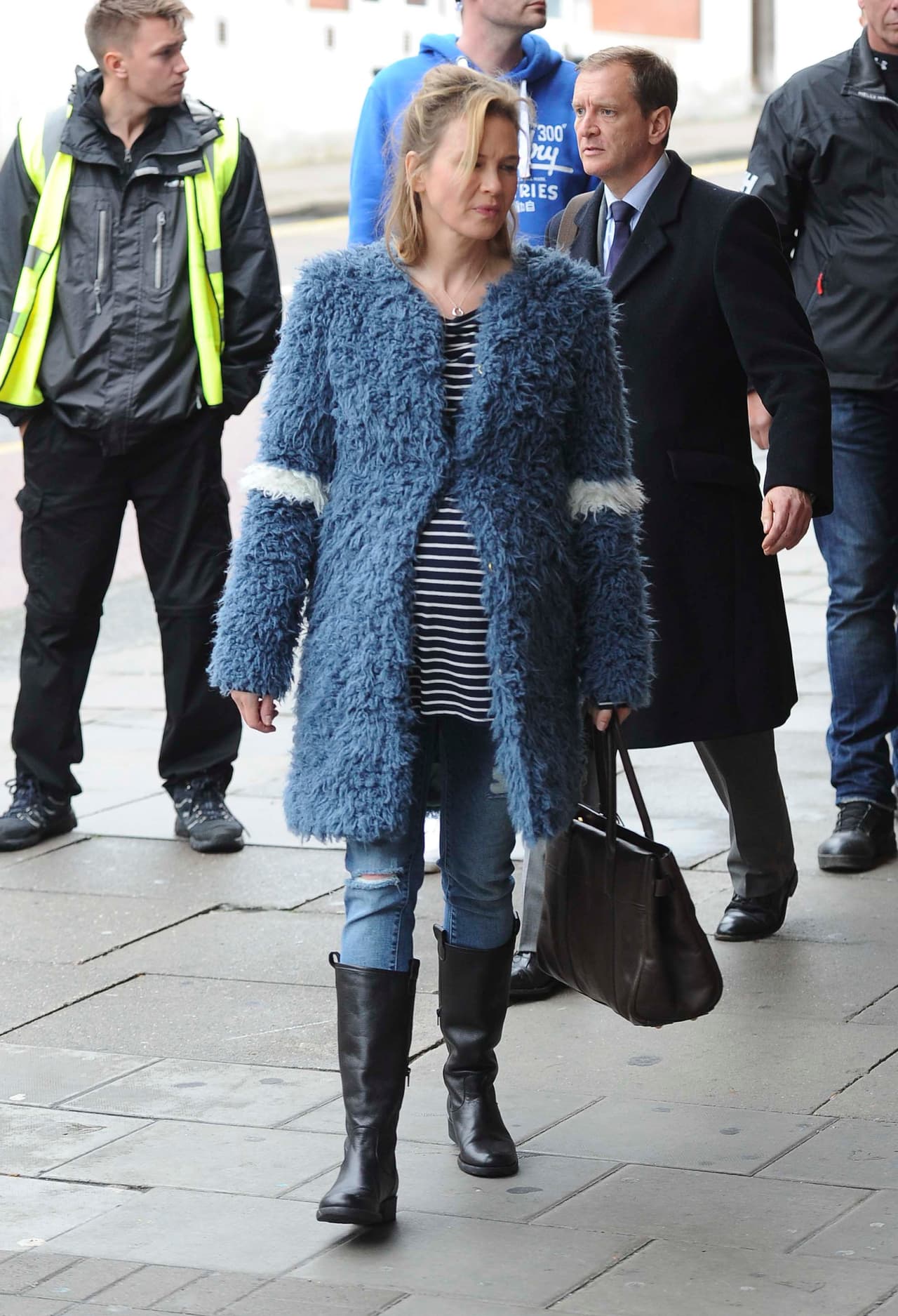 Aunque la imagen de Renée ha cambiado mucho, sigue luciendo como la adorable Bridget.