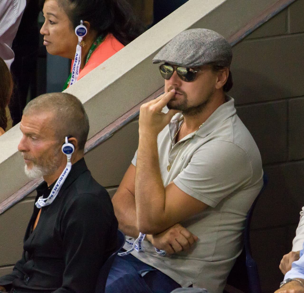 El actor intentó pasar desapercibido para disfrutar plenamente del encuentro deportivo.