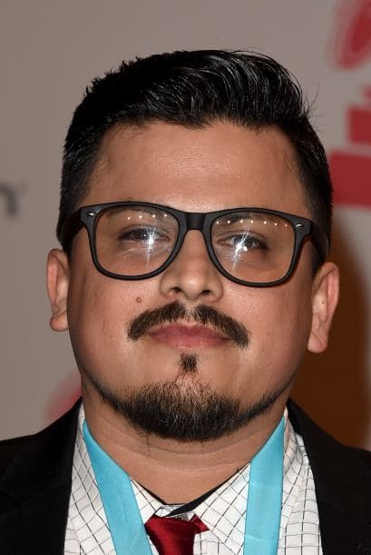 Otros optaron por las gafas menos oscuras.