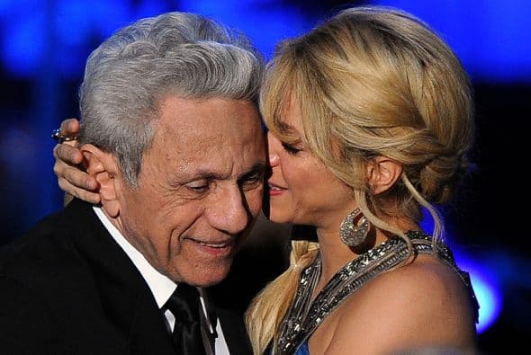 Shakira agradece a sus fans las felicitaciones por el cumpleaños de su padre