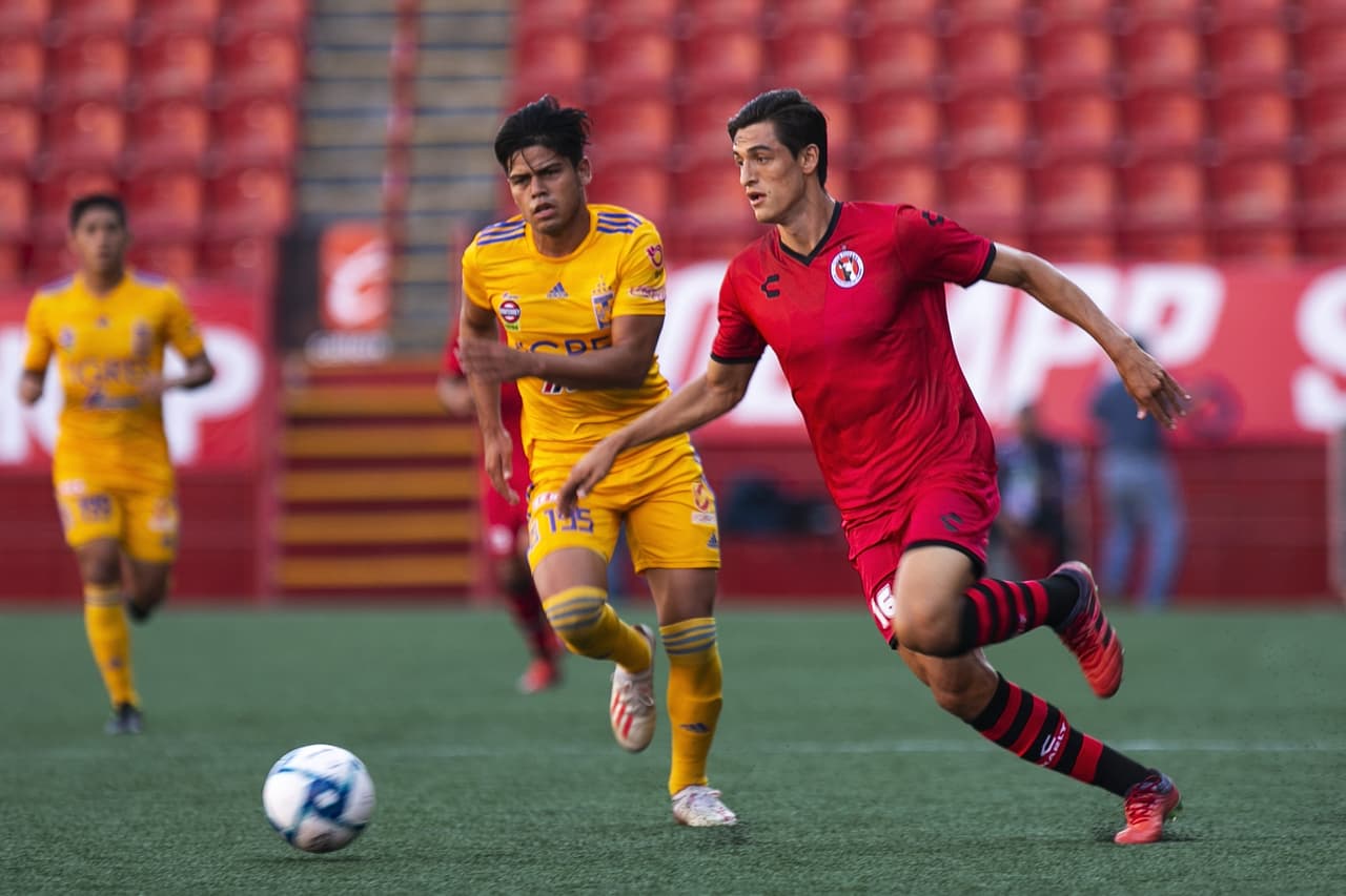 Fernando Arce Jr. juega en la Sub-20 de los Xolos de Tijuana, es hijo de Fernando Arce.