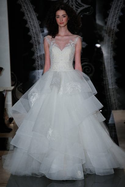 O algo tan sofisticado como este otro de Reem Acra.