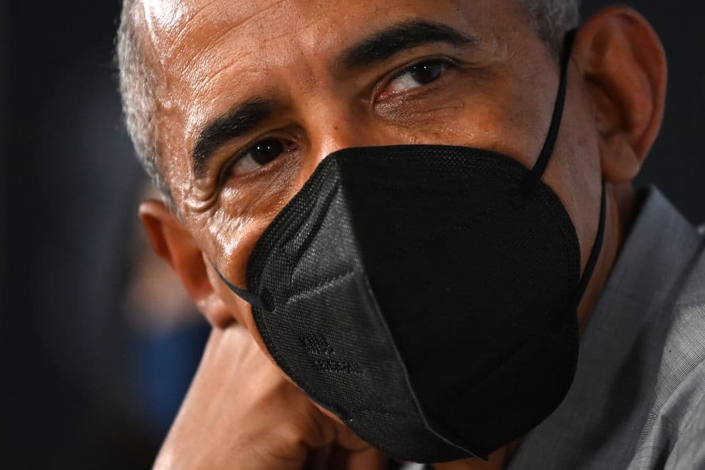 El expresidente Obama da positivo al covid-19: "He tenido la garganta rasposa, pero más allá de eso me siento bien"