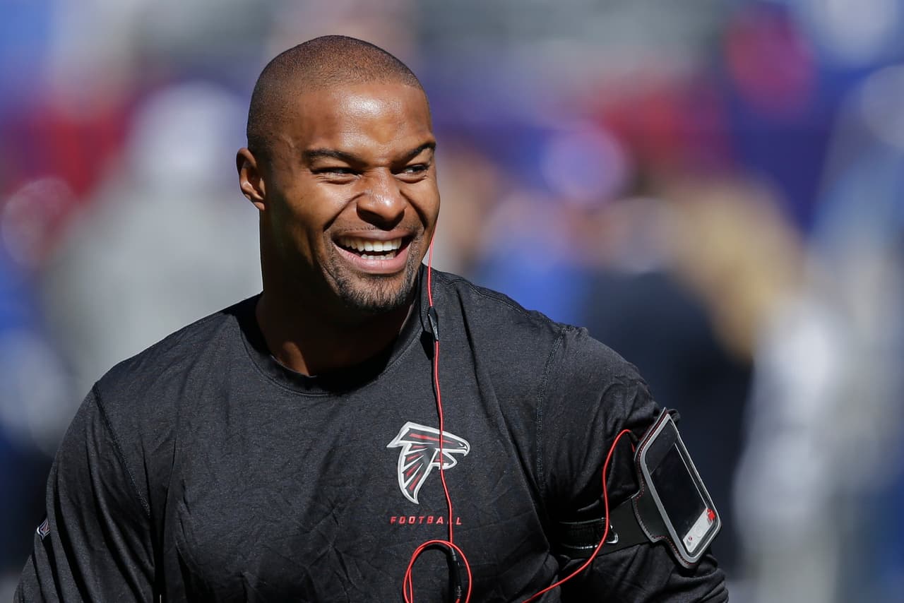 Osi Umenyiora y los Giants en pláticas para contrato de un día para retirarse