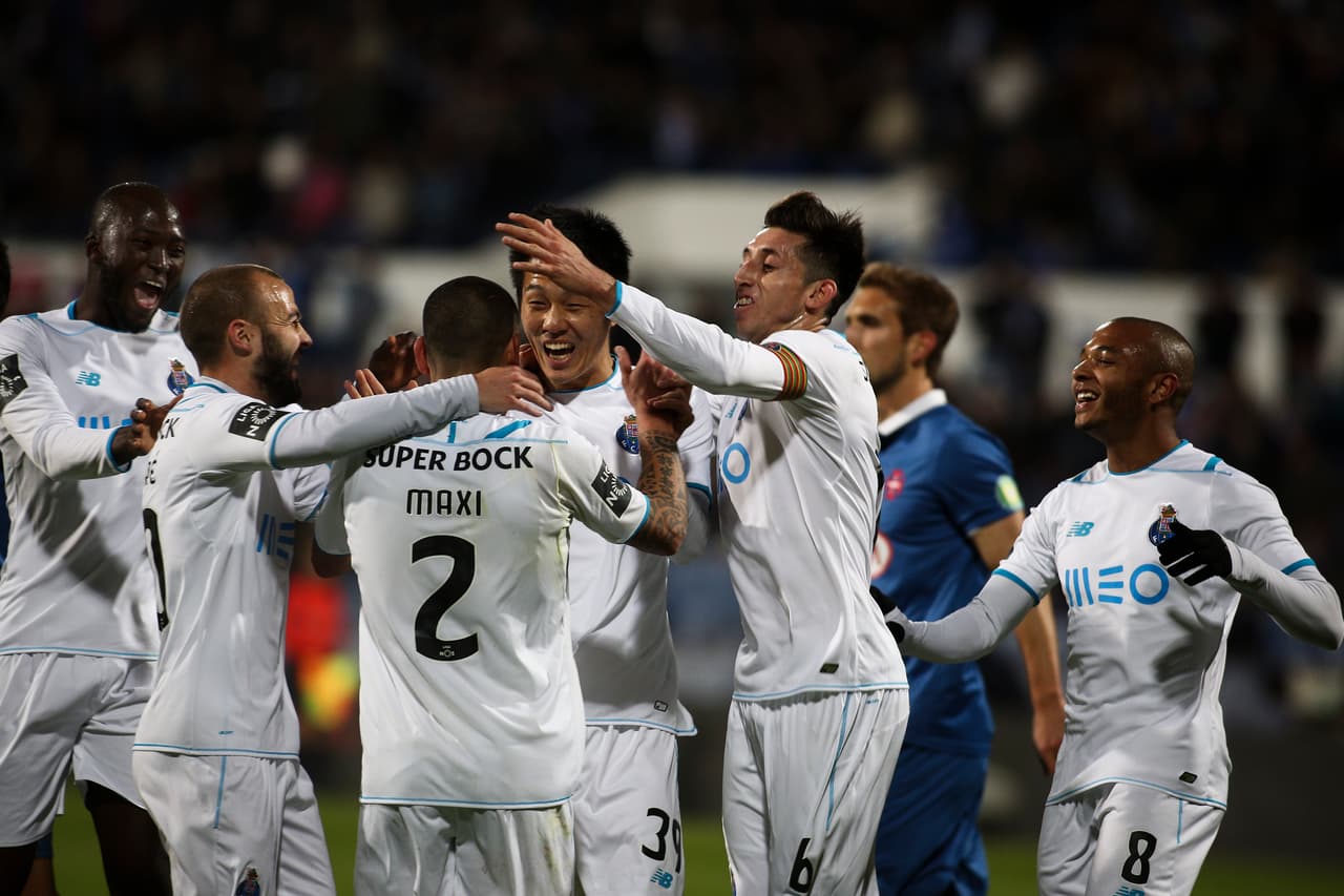 El Oporto gana al Belenenses 1-2 y se aproxima a la cabeza de la Liga portuguesa