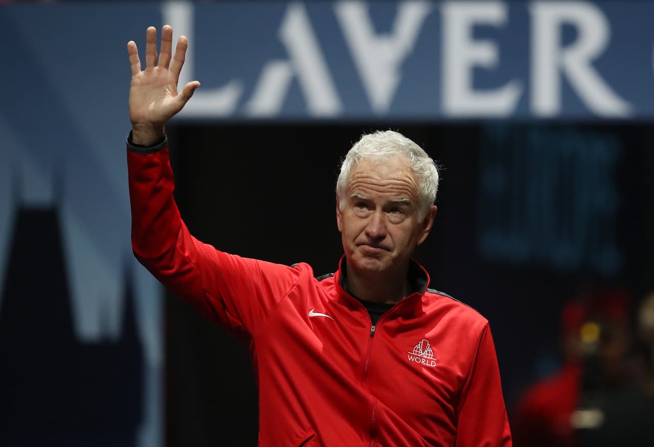 <b>John McEnroe</b>: ganó siete títulos de Grand Slam y fue el tenista número 1 en su momento. Depués de retirarse, ha aparecido en varias de las películas del comediante Adam Sandler y tuvo su propio programa nocturno en la cadena CNBC, titulado 'McEnroe'.
<br>
<br>