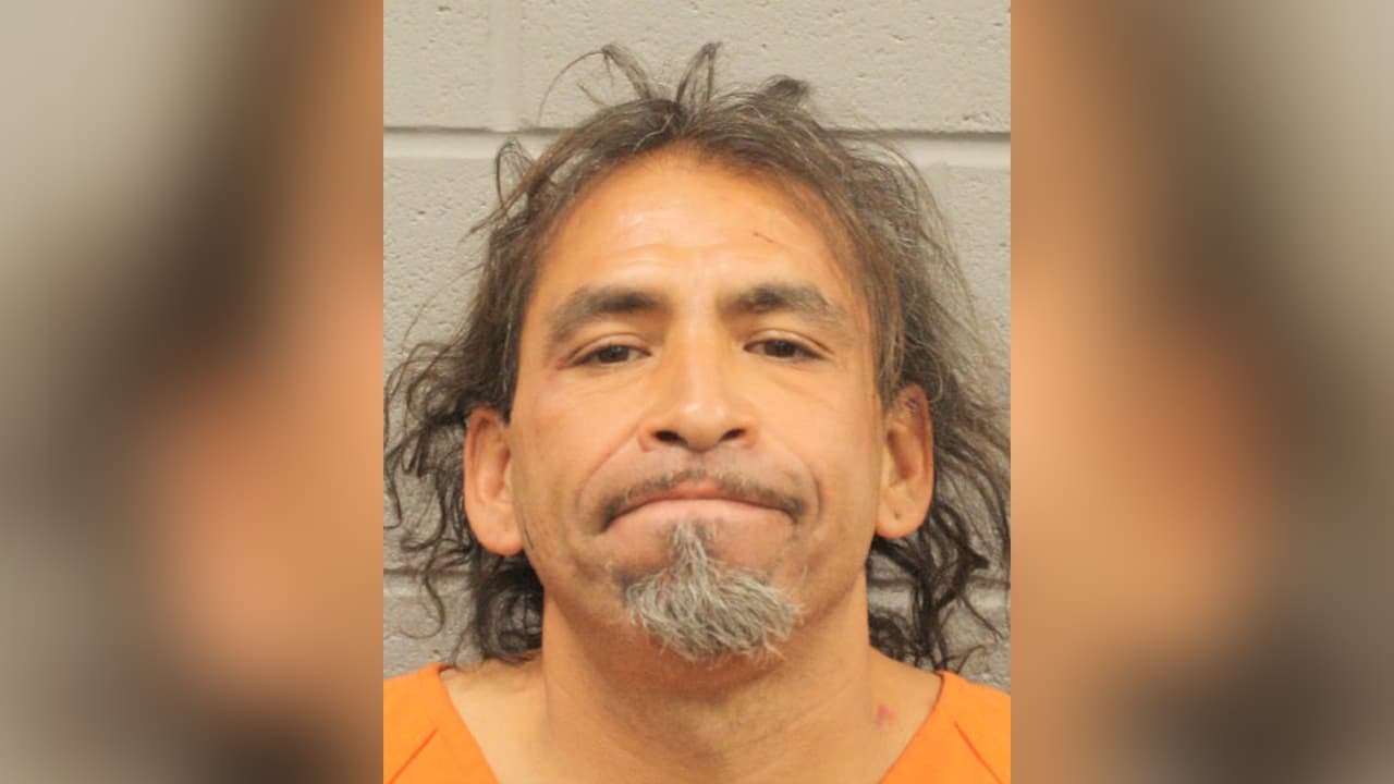 Joe Anthony Carrera enfrenta cargos por represalias.