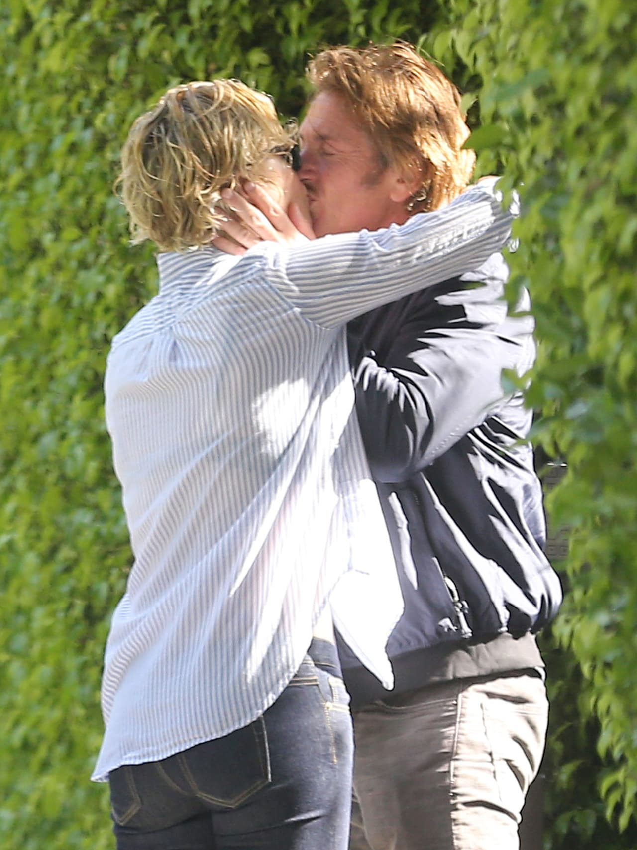 No se sabe con exactitud que los llevó a terminar con su amor.