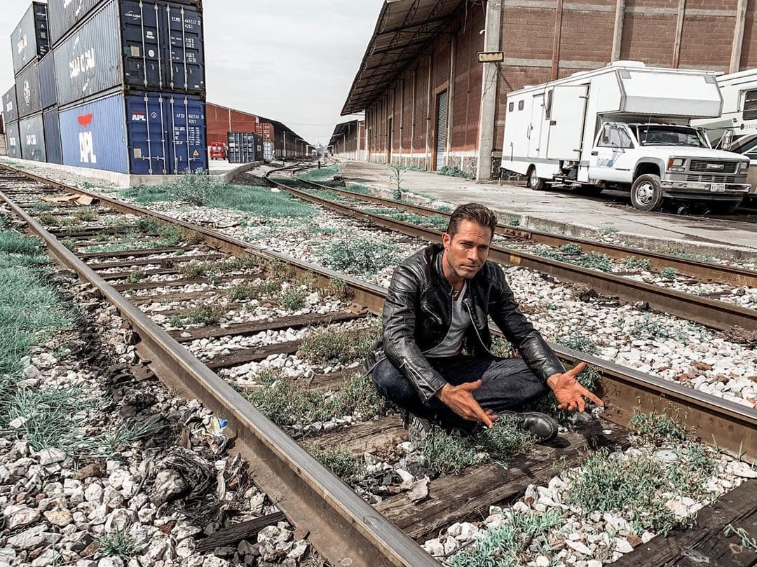 Además, habría aclarado que "jamás habló mal" de Sebastián Rulli "ya que no tengo el gusto de conocerlo".