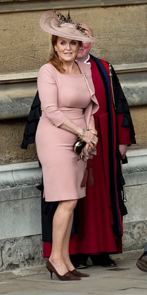 El tuit de la estadounidense ocurre días después de que Sarah Ferguson, exesposa del príncipe Andrés, declaró a Vogue Arabia que ella y sus hijas 
<b><a href="https://www.univision.com/famosos/para-sarah-ferguson-el-escandalo-del-principe-andres-es-un-disparate-y-admite-que-vive-momentos-dificiles-fotos" target="_blank">viven momentos "difíciles"</a></b> ante el escándalo.
<br>