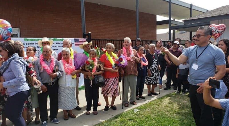 El beneficio es parte del programa humanitario de reencuentro familiar 
<b>"Uniendo Corazones"</b> de la gobernación del Estado de Guerrero a través de la 
<a href="http://guerrero.gob.mx/dependencias/secretaria-de-los-migrantes/">Secretaría de los Migrantes.</a>
<br>