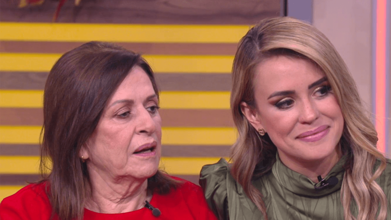 Carolina Sarassa y su mamá son sorprendidas con la noticia que cambiará sus vidas: "Estoy temblando"