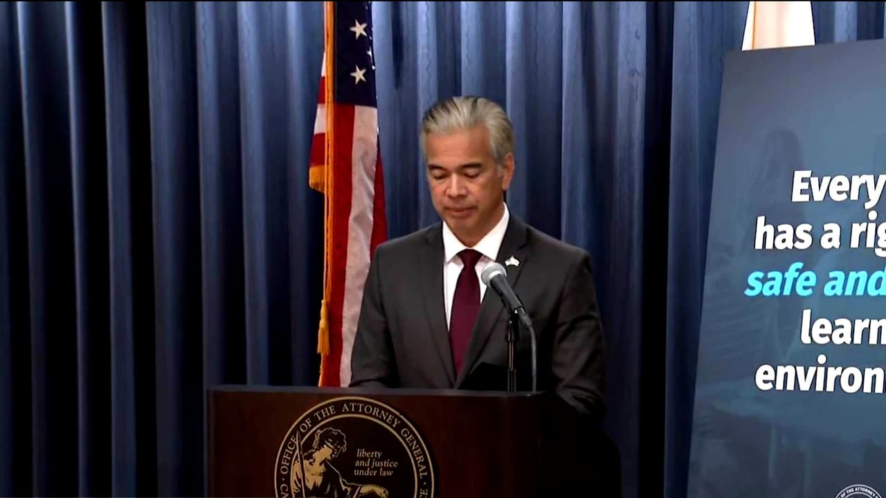 Advierten acciones legales contra escuelas que permitan casos de agresión y acoso sexual