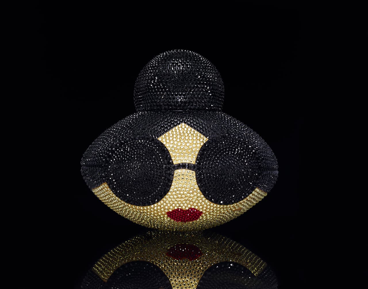 Esta japonesa llena de brillanteses de Stacey Bendet, de Alice & Olivia