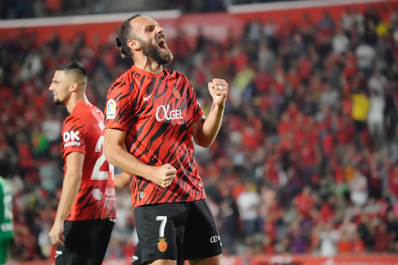 El Mallorca del técnico mexicano Javier Aguirre, expulsado al 90+2', empató 1-1 ante el Espanyol en la Jornada 12 de LaLiga.