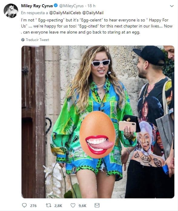 El tweet tiene el siguiente mensaje, que combina un ingenioso juego de palabras usando ‘egg’ (huevo en inglés): “No estoy ‘egg-sperando’, pero es ‘egg-celente’ escuchar que todo mundo está muy “feliz por nosotros… ¡Nosotros también estamos felices por nosotros!”.
<br>