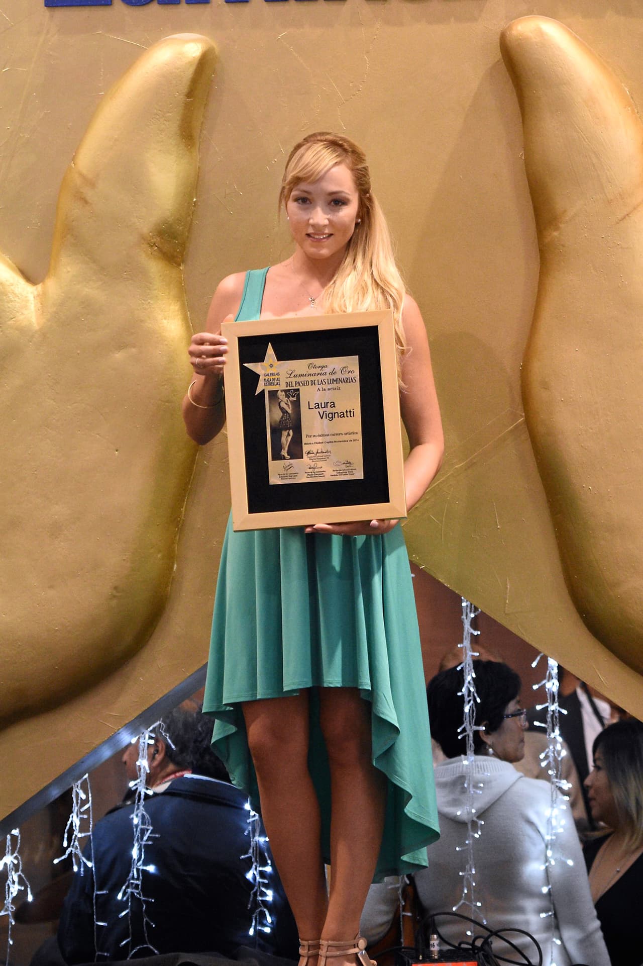 <b>Laura Vignatti </b>recibió hace unos meses un reconocimiento en un centro comercial de la Ciudad de México por su participación en 'Sueño de amor', siendo el primer premio por su extraordinario desempeño en la televisión.