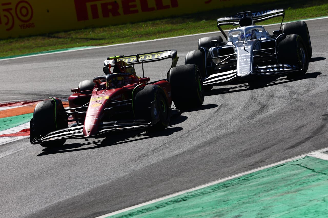 Verstappen ganó en el GP de Monza y el mexicano Sergio Pérez terminó en sexto lugar tras una estrategia que le ayudó a subir posiciones; la carrera finalizó con Safety Car tras abandono de Ricciardo.