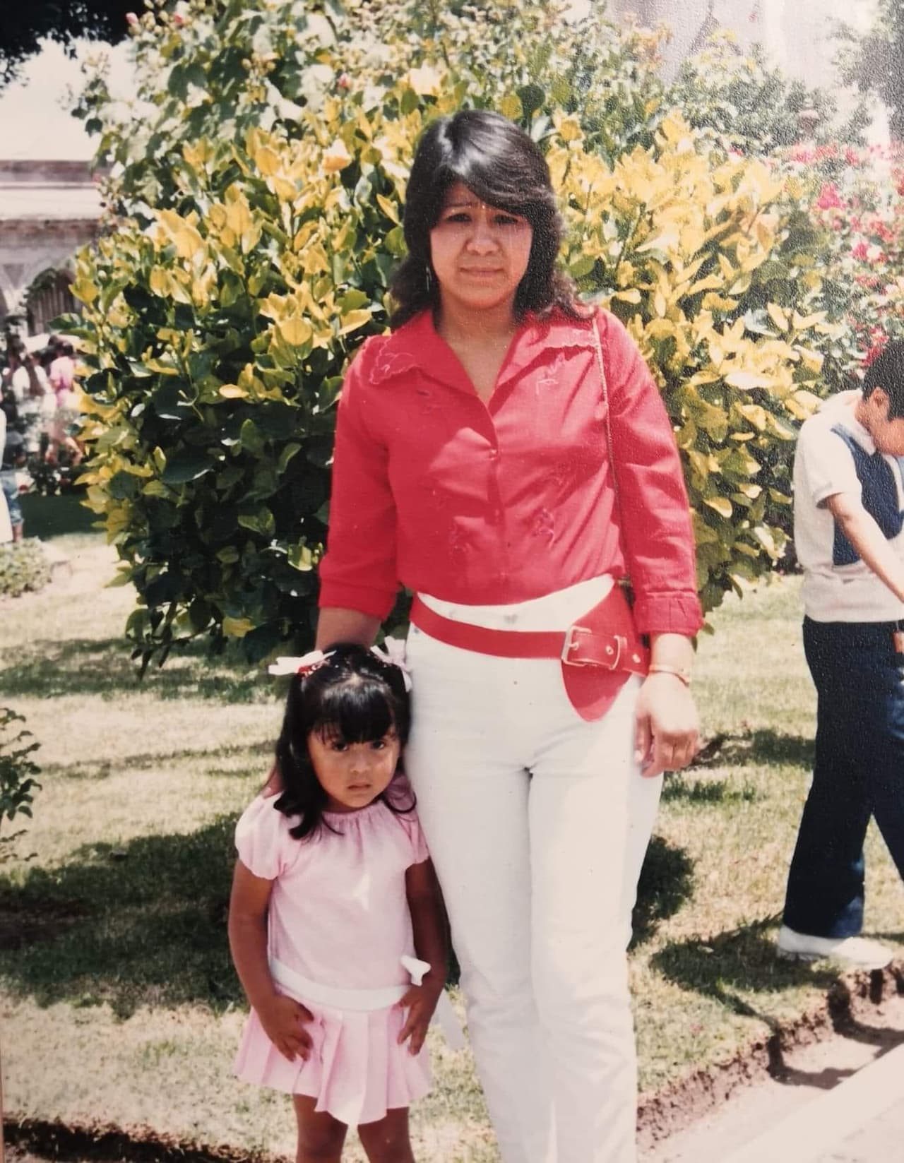 Angela Ramírez nos envía la foto de su madre a quien no ve hace varios años.