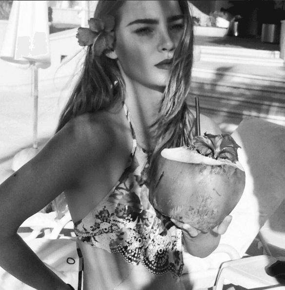 Esta hermosa niña ya es una consentida de las redes por las fotos tan ardientes que le gusta compartir.