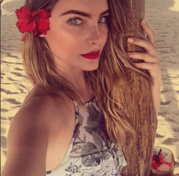 Además del tremendo cuerpazo que se carga, tiene una carita de ángel que enamora a cualquiera.