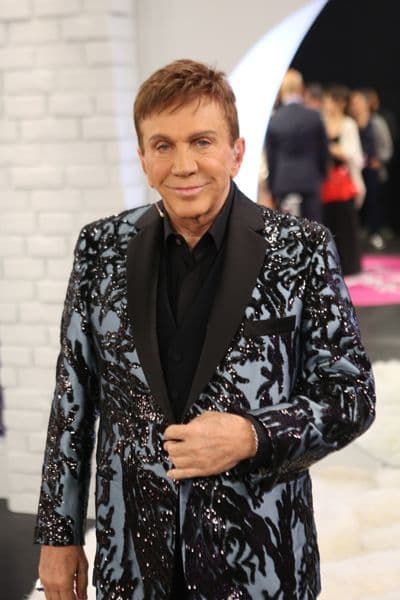 Nuestro lente intrépido te trae lo que no viste de esta gala que pareció sacada de una sesión de las Naciones Unidas. ¡Todo fue paz y amor!