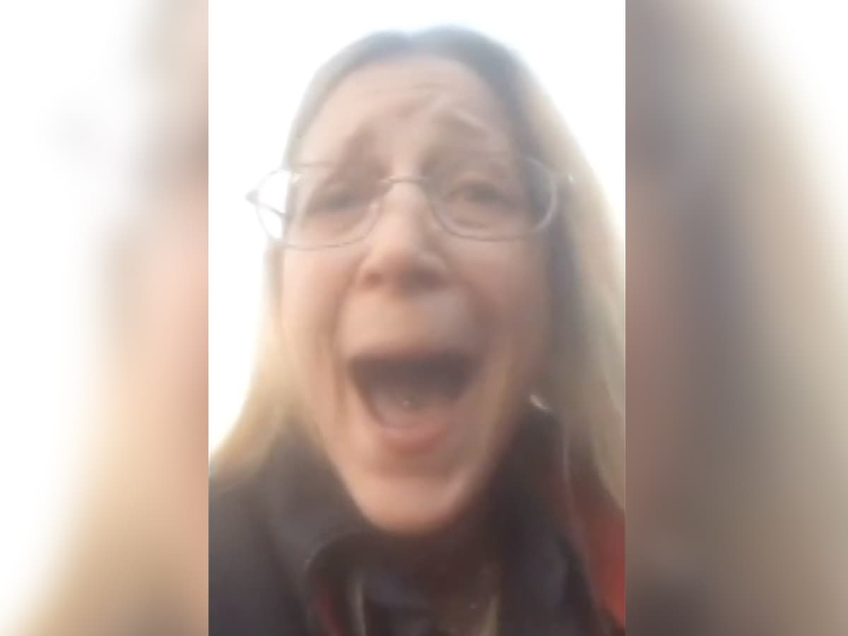 Cuando Facebook Live sirve para resolver un crimen: así se identificó a la mujer que persiguió con su auto a una hispana 