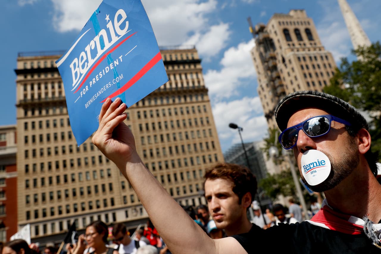 ¿Quiénes protestan en la Convención Nacional Demócrata?