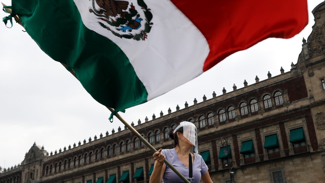 ¿Planeas celebrar la Independencia de México? Sigue esta guía para no propagar el coronavirus en tus reuniones