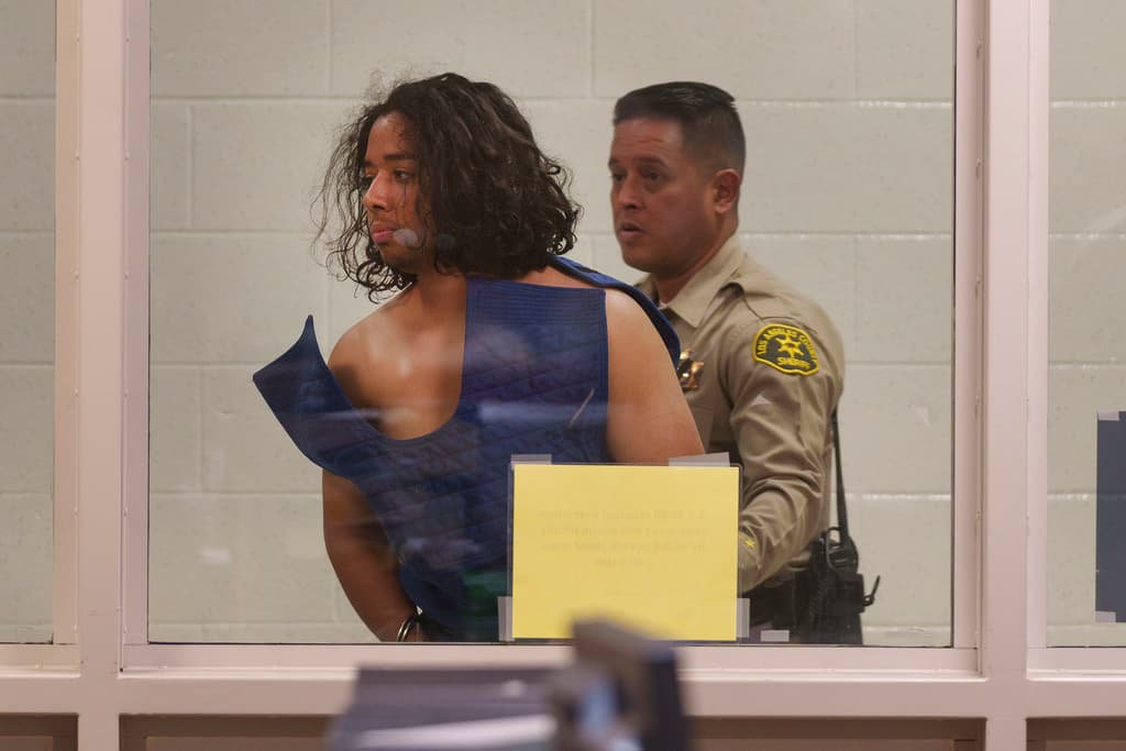 Kevin Salazar se declaró "no culpable" y consignó que la razón es "demencia".