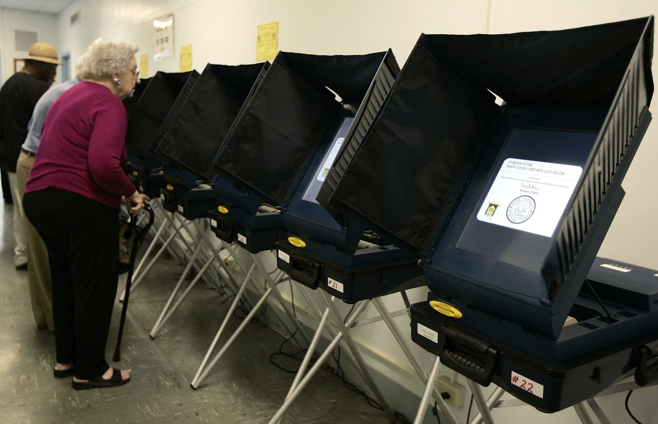 <a href="https://nam04.safelinks.protection.outlook.com/?url=https%3A%2F%2Fu7061146.ct.sendgrid.net%2Fls%2Fclick%3Fupn%3Dmpkt3et7aBhE1y7FXZskzhL4wDKbdcX-2FL-2BAhpHlj-2Fofn9pqU8wZjLkF4qTcRMiJCtrsrm8L242zCkyAjxPecRwAUMMnD5jcAuMd43q7y-2FhPYLHMpO2aFrw82lUD1x3O2B6zN9mYmXuVSkPZPrT2m2w-3D-3D8Z39_bCw6Pu-2F0AED53q04SgIGJHjAHzBcqmq84bRYZNLUEbq2tn6Zr-2Fo-2B8Gt277d9L1e7G-2FaSwWoER1o8psg7Gbvf5SQxugAAra9z-2B3rSZN08oxJ72e1pSX0Y272zJbl3CAfo9I2cmKwO4FII7M0bq-2BeqevPnWgdj5JqHkVWVd9STXcKV9Ljt9cLsLsThT8EOlB94shrd3eNRCD-2BvFssNyUeQ5vCk2DoLEbCK-2BGcpPTRNBXmr3x2KZA6F4Eih28Jbkng1rgz3osD112E-2BlTNTmC-2F2Vug-2FXaJHS7SJvrVwbdWj-2Beoz-2BxBd82VDL5ZF4fyF0xMBjTXYRHTKu9duydpdcsYX7UzPRUBG3MUsZE8WT-2BcFNzYlbzpIekQHGRYrsRYjid0Y&data=02%7C01%7Cjviloriabujosa%40univision.net%7C40d8acbe515d4823175108d86f6f8b34%7C91ff98f7aa664cf39617b5c4f409c51d%7C0%7C0%7C637381872237134238&sdata=Aw5aRctxsknM3dzlUdPdWj4%2FLZc1c4R%2B%2FBqTA%2BTgdQM%3D&reserved=0">Barwell Road Community Center</a>, 5857 Barwell Park Drive, Raleigh