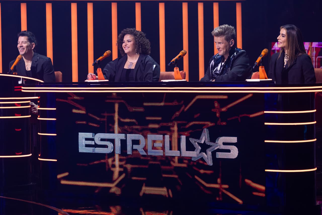 Equipo 'Estrellas' en Juego de Voces 2025.