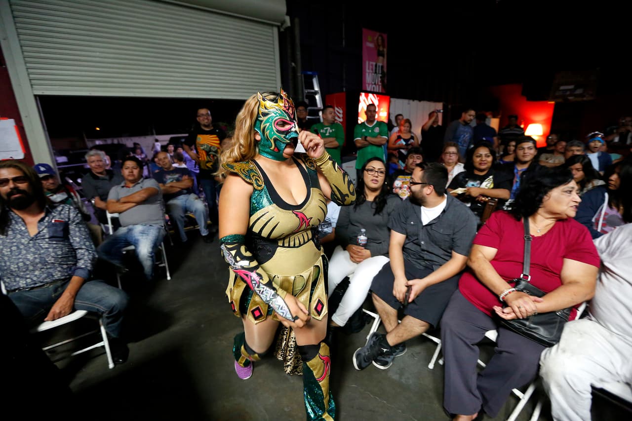 ‘Amazona’, una luchadora tijuanense que cada fin de semana pelea en el sur de California.