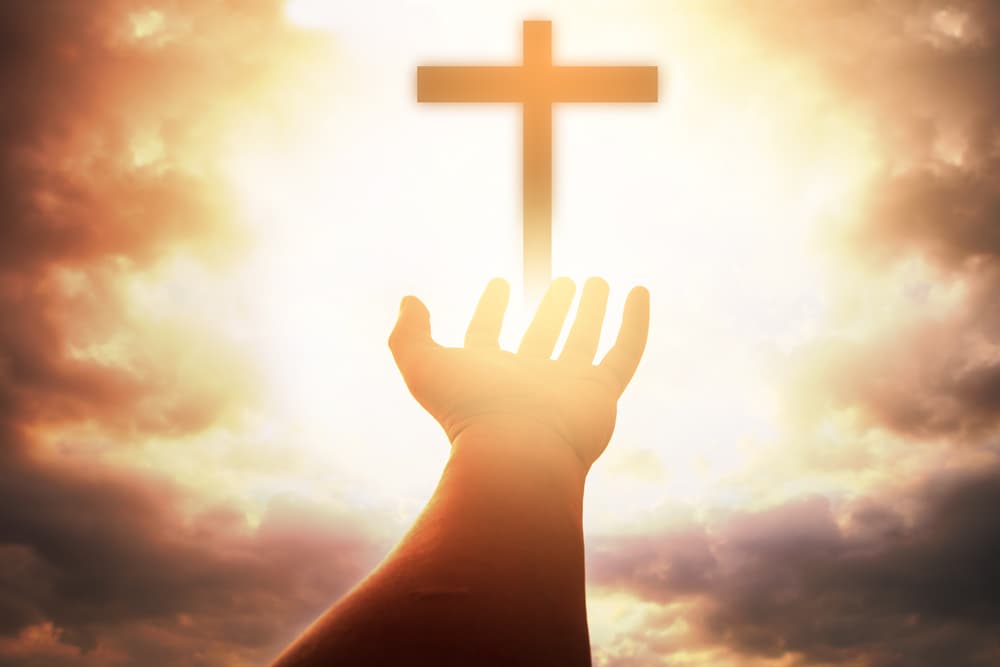 "Te suplico recomiendes mi petición a tu Hija, la Santísima Virgen María, para que ambas, María y tu, la presentéis a Jesús. Por tu valiosa intercesión sea cumplido mi deseo."