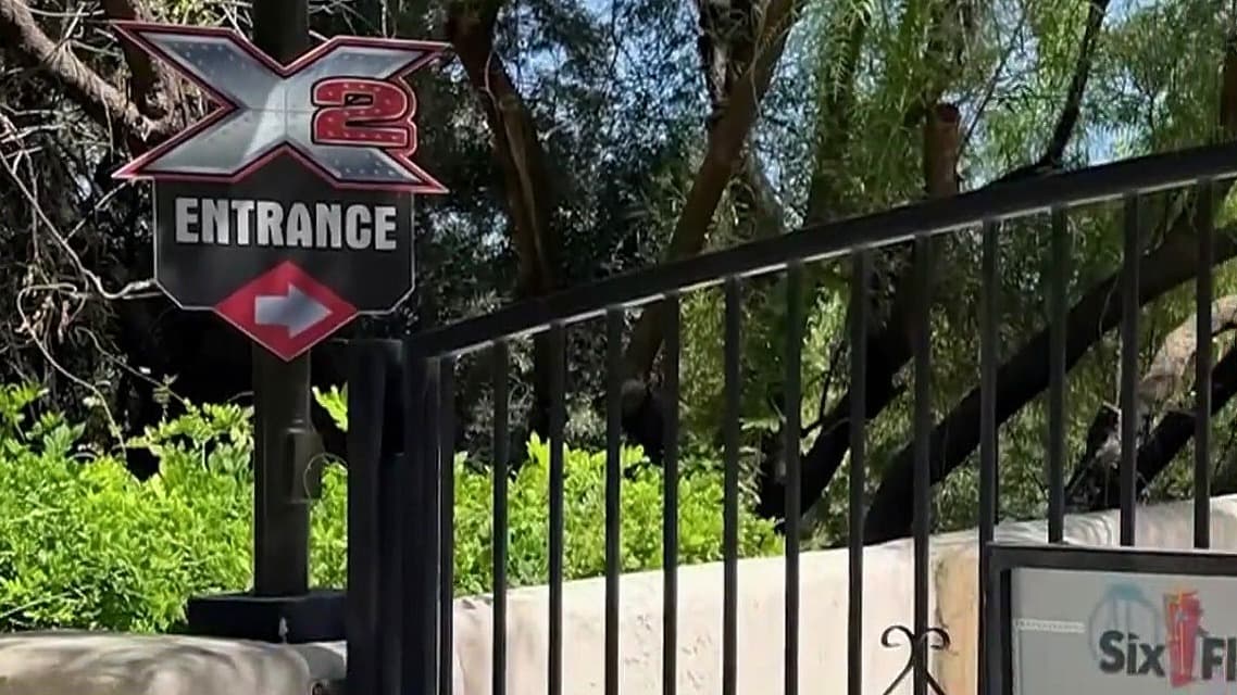 Demanda a Six Flags Magic Mountain: Más de 100 personas reportan daños cerebrales por montaña rusa X2
