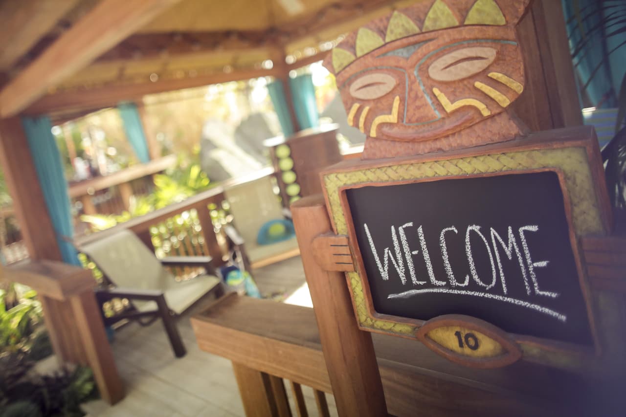 Para aquellos que busquen una experiencia aún más exclusiva, se podrán reservar
<b>cabañas privadas </b>dentro del parque, con un servicio personalizado para disfrutar del evento en total comodidad.